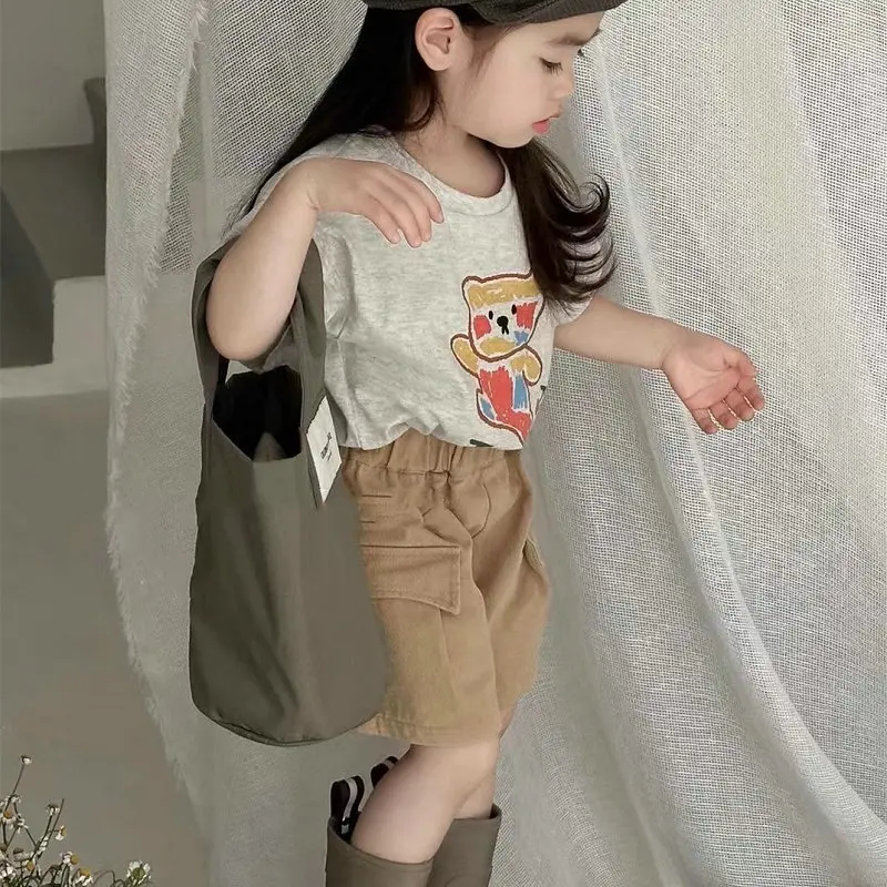 Girls' Summer Set New Children's Cartoon Short-sleeved T-shirt + Shorts in Children's Leisure Sports Two-piece Suit
Girls' Summer Set New Children's Cartoon Short-sleeved T-shirt + Shorts in Children's Leisure Sports Two-piece Suit