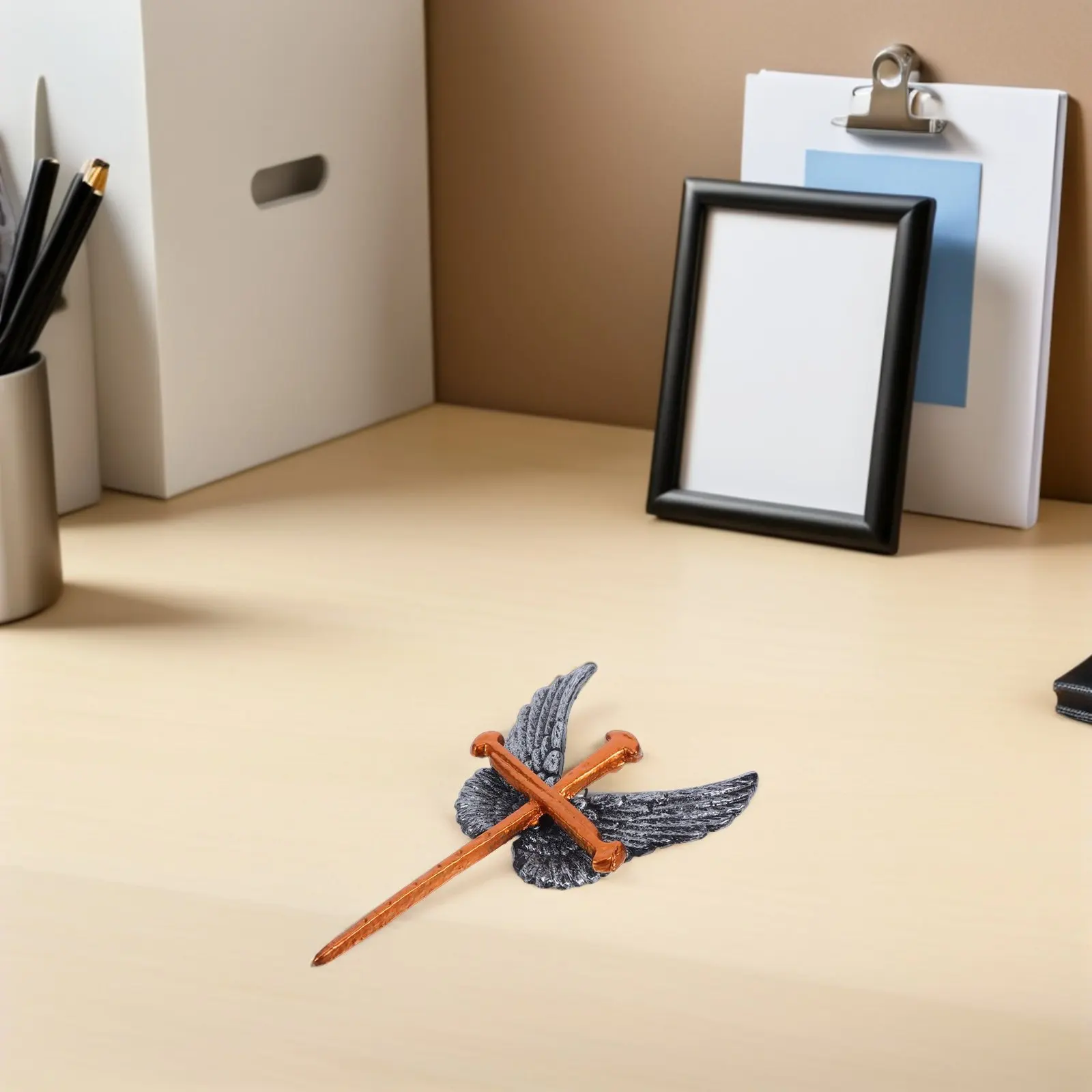 Металлический настенный декор в виде креста с крыльями ангела – символ веры и поклонения. Религиозное подвесное украшение для церкви, дома, офиса, алтаря.
Металлический настенный декор в виде креста с крыльями ангела – символ веры и поклонения. Религиозное подвесное украшение для церкви, дома, офиса, алтаря.