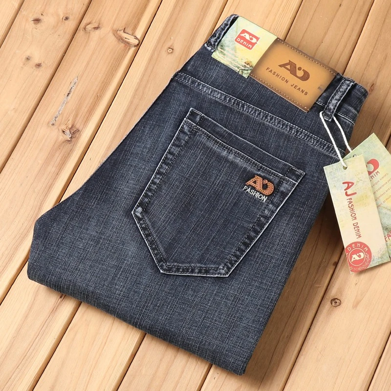 2025 Brand New Men's Slim Thin Jeans Retro Light Blue Cotton Stretch Denim Pants Male Fashion Casual Brand Trousers
2025 Brand New Men's Slim Thin Jeans Retro Light Blue Cotton Stretch Denim Pants Male Fashion Casual Brand Trousers