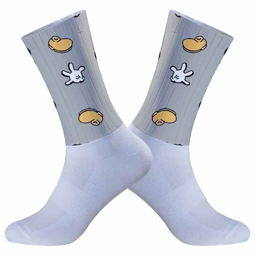 2024 New Outdoor Running Cycling Grip Socks Breathable Silicone Bottom Soccer Socks Anti-Slip Socks Men Women Sports Socks
2024 New Outdoor Running Cycling Grip Socks Breathable Silicone Bottom Soccer Socks Anti-Slip Socks Men Women Sports Socks