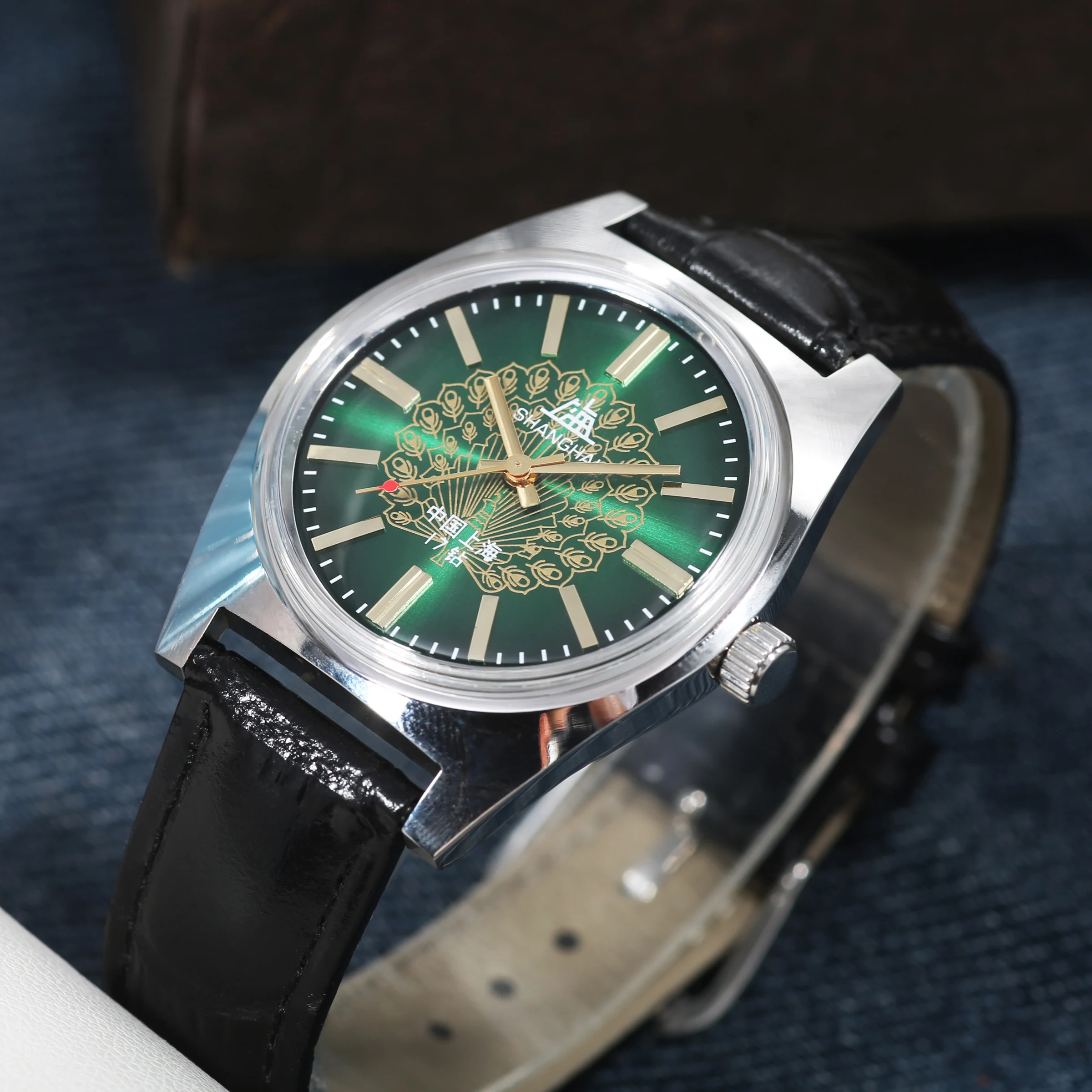Shanghai 7120 Men's Mechanical Watch - 36mm Hand-Wind Retro Business Style, Classic Chinese Timepiece
Shanghai 7120 Men's Mechanical Watch - 36mm Hand-Wind Retro Business Style, Classic Chinese Timepiece