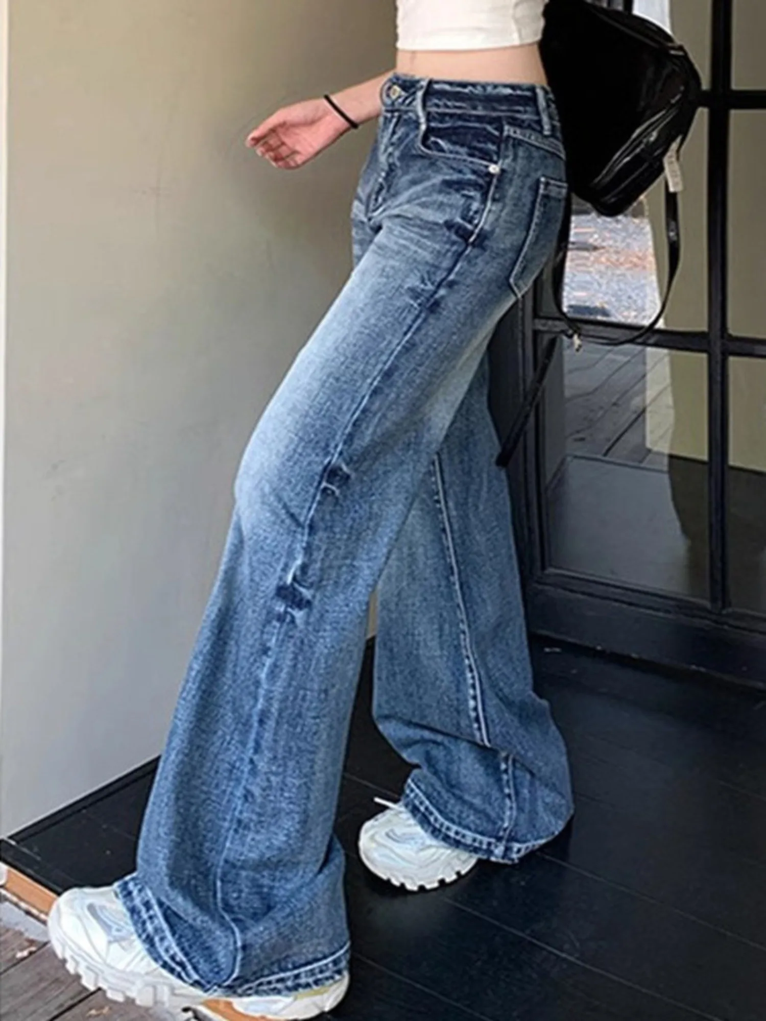 Women's Vintage Washed High Waist Wide Leg Jeans Loose Baggy Denim Pants Retro Distressed Flared Long Jeans
Women's Vintage Washed High Waist Wide Leg Jeans Loose Baggy Denim Pants Retro Distressed Flared Long Jeans