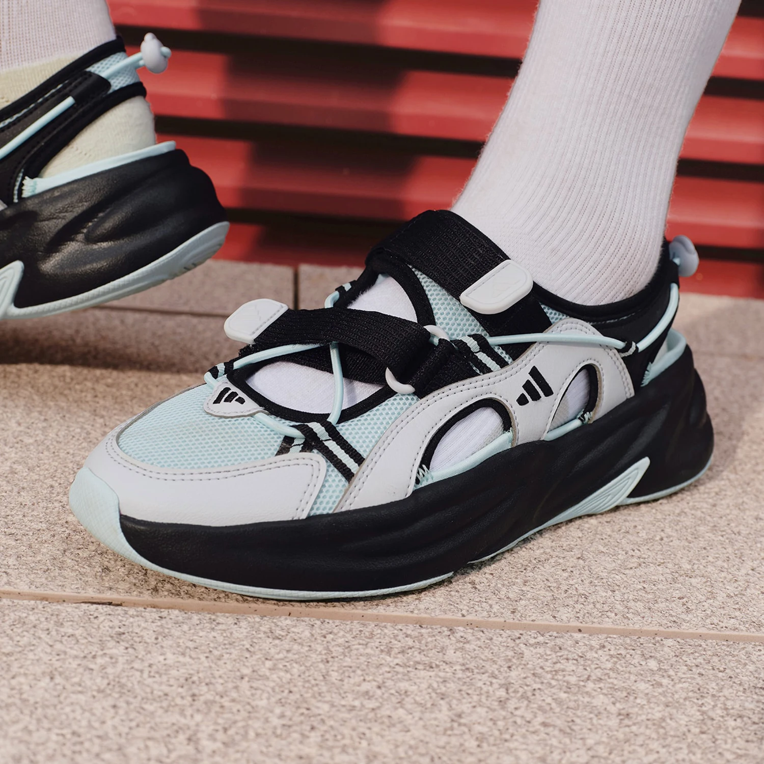 Adidas Authentic OZWAVE SANDAL Women's Velcro Platform Sandals KH5741
Adidas Authentic OZWAVE SANDAL Women's Velcro Platform Sandals KH5741