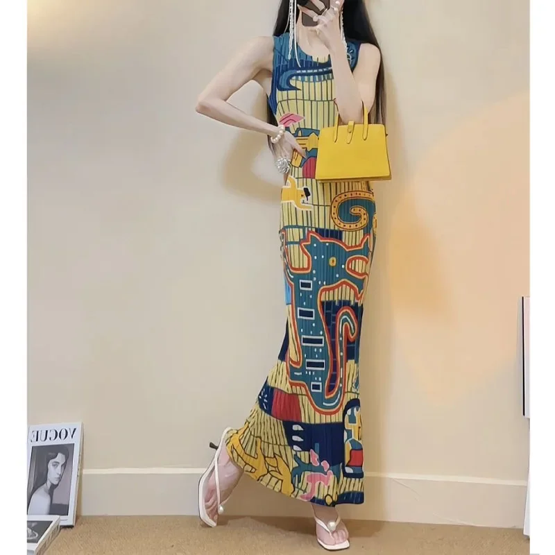 2025 New Slim Straight Cylinder Appear Thin Vest Long Dress Summer Women Pleated Sleeveless Hand-Painted Loose High Street Dress
2025 New Slim Straight Cylinder Appear Thin Vest Long Dress Summer Women Pleated Sleeveless Hand-Painted Loose High Street Dress