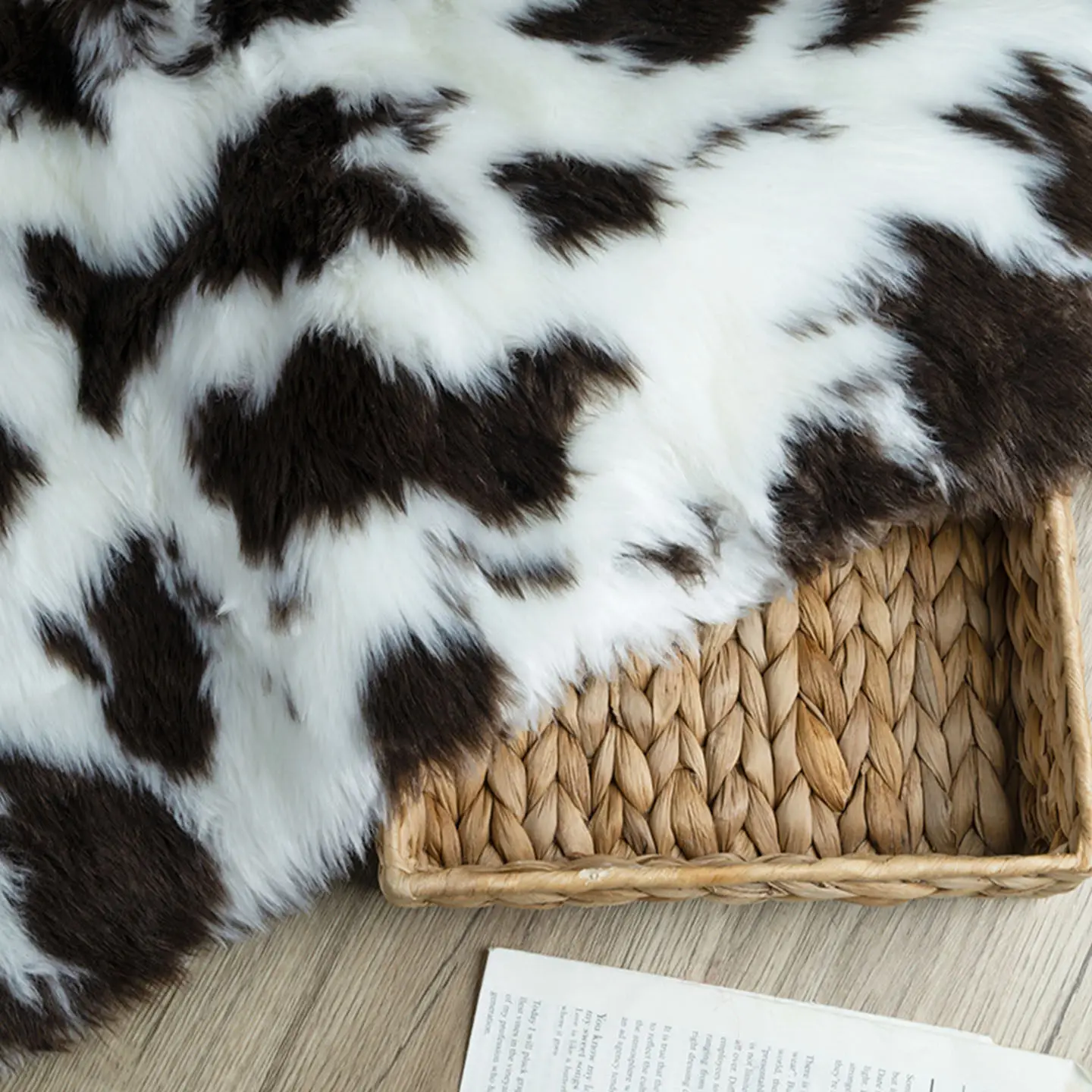 2cm Leopard Cow Short Imitation Fur Velvet Cheap Artificial Fur Performance Costume Cloth Sewing Fabric Offer Handmade AC052
2cm Leopard Cow Short Imitation Fur Velvet Cheap Artificial Fur Performance Costume Cloth Sewing Fabric Offer Handmade AC052