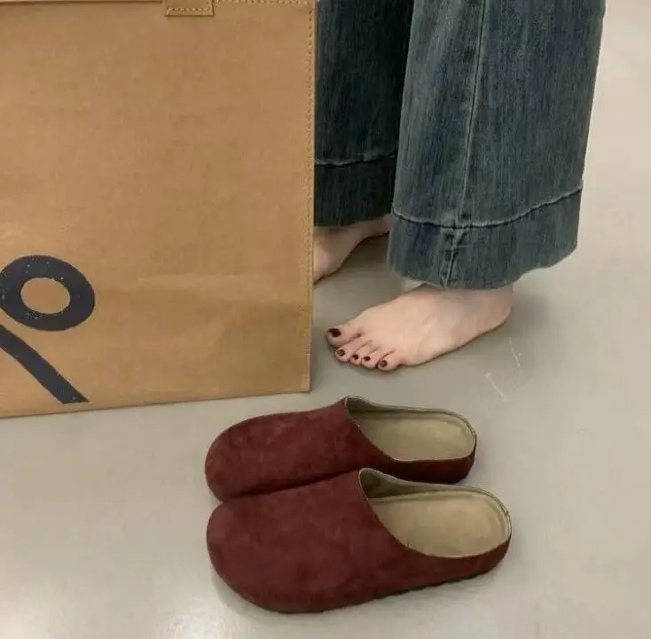 Women's Slippers Closed Toe Round Toe Suede Clogs Sandals Autumn New Retro Solid Color Flat Bottom Women's Mules Shoes
Women's Slippers Closed Toe Round Toe Suede Clogs Sandals Autumn New Retro Solid Color Flat Bottom Women's Mules Shoes