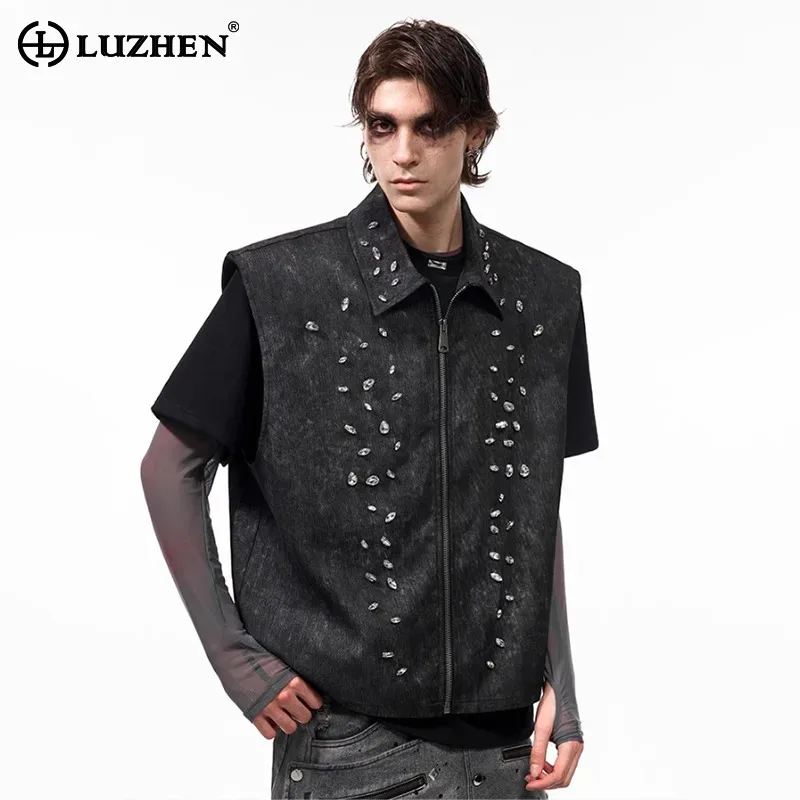 LUZHEN Vintage Original Elegant Temperament Diamond Patchwork Design Sleeveless Denim Jacket Men's 2025 New Trendy Jacket JY1723
LUZHEN Vintage Original Elegant Temperament Diamond Patchwork Design Sleeveless Denim Jacket Men's 2025 New Trendy Jacket JY1723