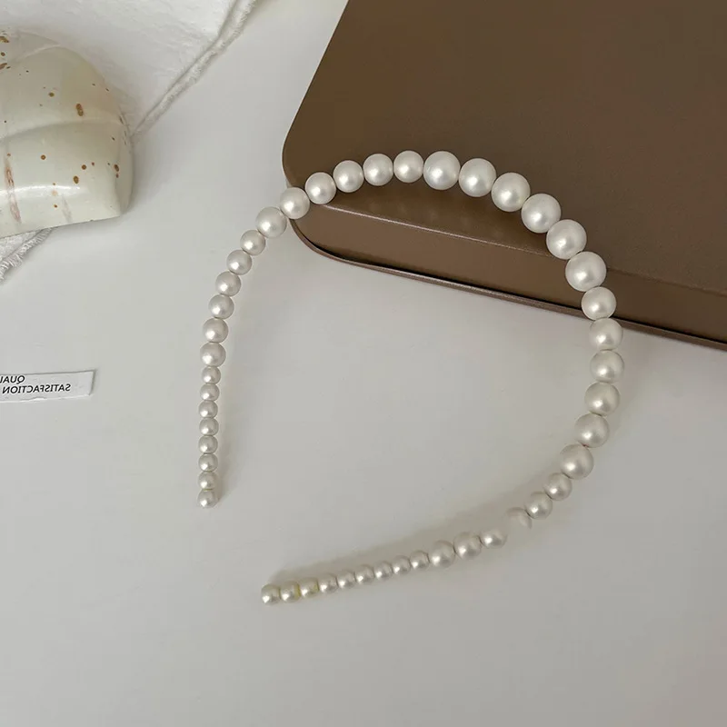 Large Pearl Beaded Headband Tweed Design Elegant Simple Hair Band For Women Daily Wear Soft Non Slip Premium
Large Pearl Beaded Headband Tweed Design Elegant Simple Hair Band For Women Daily Wear Soft Non Slip Premium