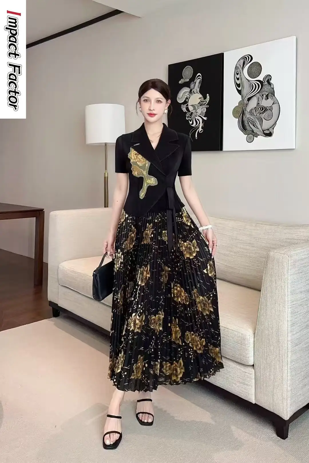 Mizhai Light Luxury 2025 Summer New Dress Suit Collar Fashion Media and Long Dress Waist Skinny Pleated Skirt
Mizhai Light Luxury 2025 Summer New Dress Suit Collar Fashion Media and Long Dress Waist Skinny Pleated Skirt