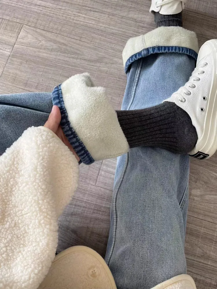 Узкие широкие джинсы с подкладкой Fce, женские джинсы в американском стиле ретро, большие размеры, высокая талия, скрывающие бедра, свободные прямые джинсы в пол...
Узкие широкие джинсы с подкладкой Fce, женские джинсы в американском стиле ретро, большие размеры, высокая талия, скрывающие бедра, свободные прямые джинсы в пол...