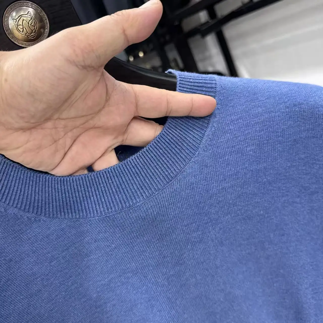 Yaja шелковый шерстяной вязаный свитер мужской осенне-зимний повседневный длинный светящийся круглый свитер бирка для одежды 08MC00
Yaja шелковый шерстяной вязаный свитер мужской осенне-зимний повседневный длинный светящийся круглый свитер бирка для одежды 08MC00