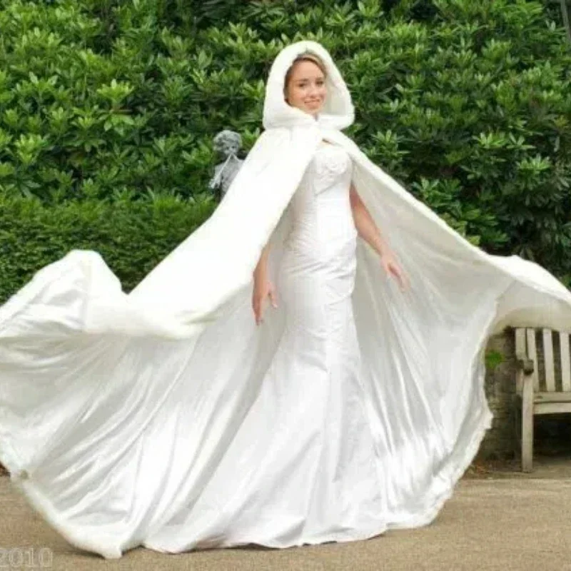 Cape d'hiver en fourrure artificielle, veste/châle à capuche pour fête de mariage, accessoires de mariage, nouvelle collection
Cape d'hiver en fourrure artificielle, veste/châle à capuche pour fête de mariage, accessoires de mariage, nouvelle collection