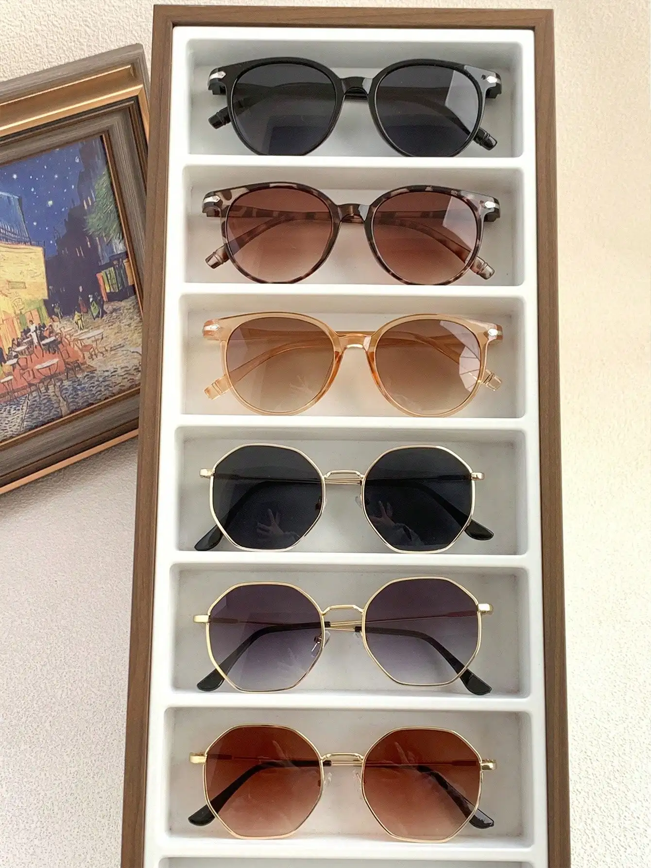 6-Pack Fashion Sunglasses Set: Round & Octagonal Frames, Gradient Lenses for Summer Travel
6-Pack Fashion Sunglasses Set: Round & Octagonal Frames, Gradient Lenses for Summer Travel