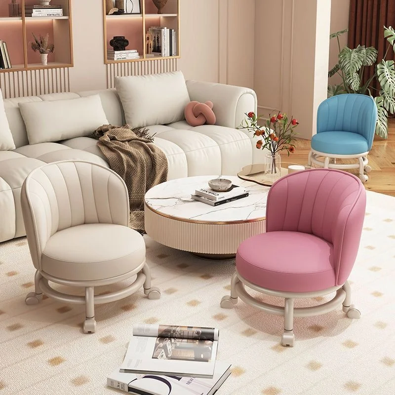 360°Rotation Small Stools Household Wheeled Low Stools Mobile Wheeled Stools Sofa Stool Leather Round Chair Comfortable Stool
360°Rotation Small Stools Household Wheeled Low Stools Mobile Wheeled Stools Sofa Stool Leather Round Chair Comfortable Stool