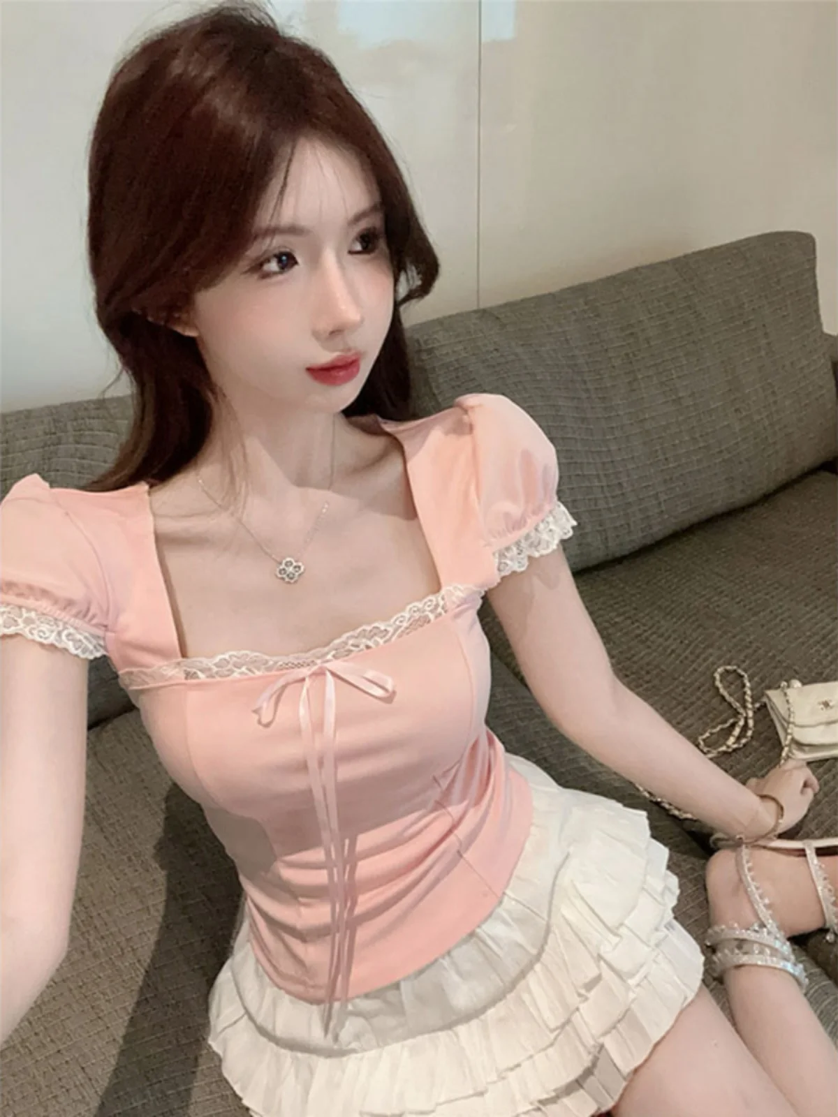 Sweet And Spicy Girl Fishbone Bubble Sleeve Top Women's Short Shirt Princess Style Lace Splice Knot Pure Color Summer
Sweet And Spicy Girl Fishbone Bubble Sleeve Top Women's Short Shirt Princess Style Lace Splice Knot Pure Color Summer