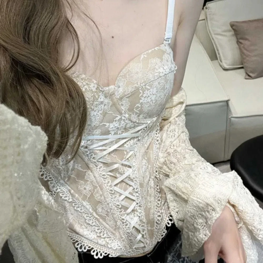 Fashion Hollow Lace Camisole Sleeveless Tanks Lace Corset Sweet Slim Fit Suspender Vest Travel
Fashion Hollow Lace Camisole Sleeveless Tanks Lace Corset Sweet Slim Fit Suspender Vest Travel