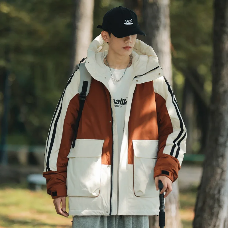 2026 мужской зимний новый полосатый короткий пуховик в тон белого утиного пуха
2026 мужской зимний новый полосатый короткий пуховик в тон белого утиного пуха