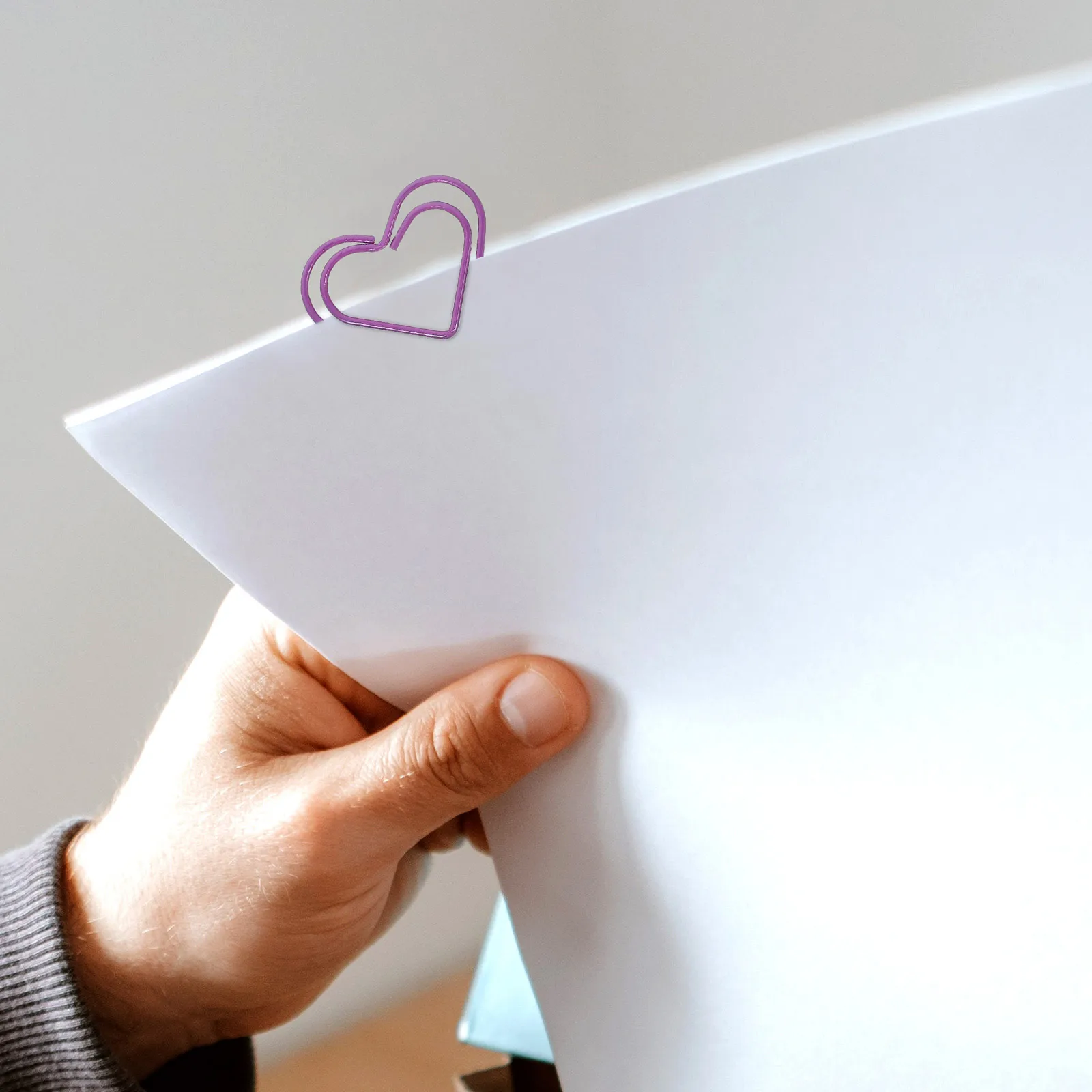 100 Pcs Heart Shaped Paper Clip Cute Paperclips Creative Bookmark Decorative for Classroom Cilps Colorful 
100 Pcs Heart Shaped Paper Clip Cute Paperclips Creative Bookmark Decorative for Classroom Cilps Colorful