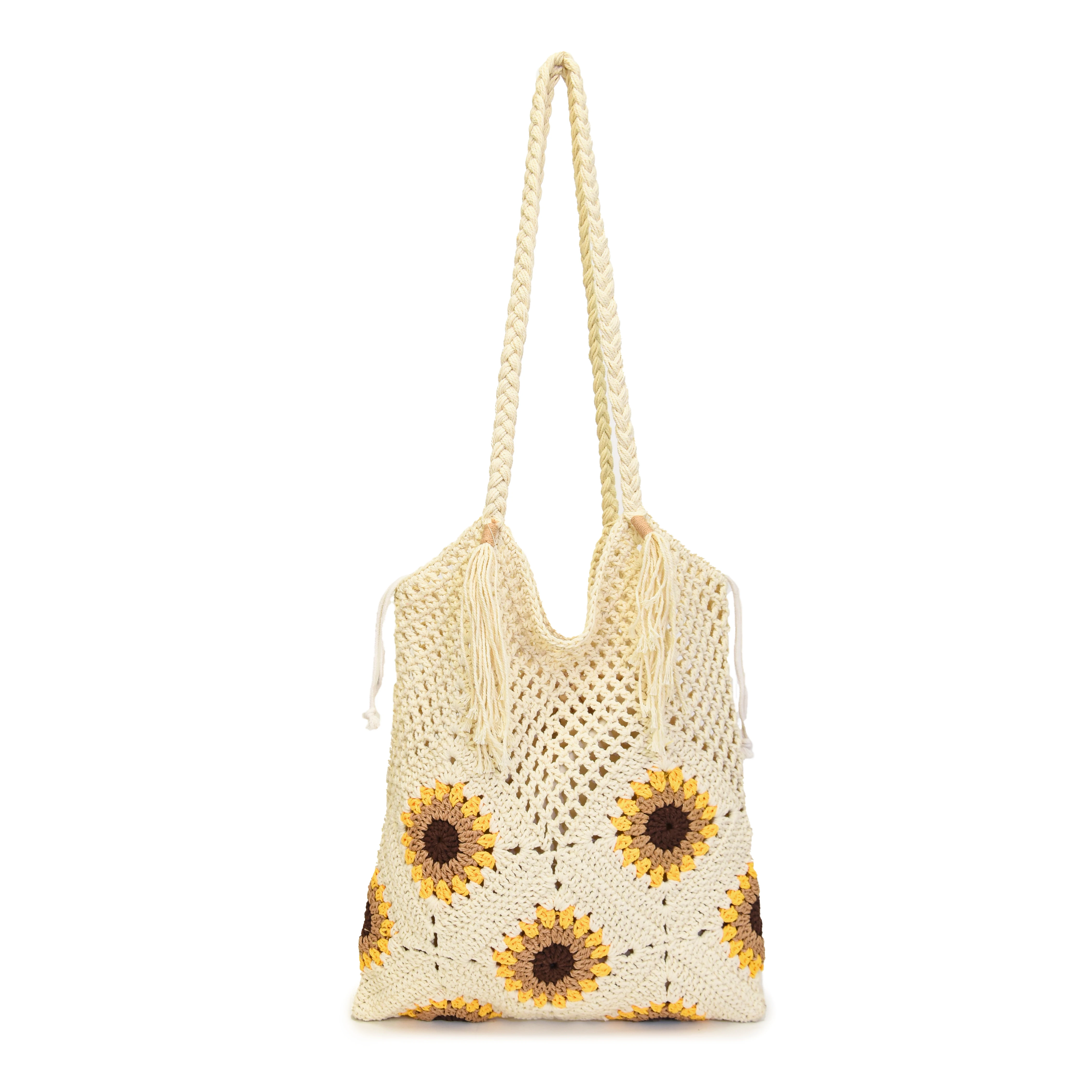 Handbags. Large-capacity openwork knitted bag for women in summer 2025 new hand-woven shoulder bag seaside holiday beach bag
Handbags. Large-capacity openwork knitted bag for women in summer 2025 new hand-woven shoulder bag seaside holiday beach bag