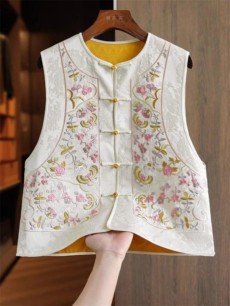 Women Vest Women's Ackets National Embroidery Stitching Vest Women's Round Neck Unique Light National Wind Overlapping Coat
Women Vest Women's Ackets National Embroidery Stitching Vest Women's Round Neck Unique Light National Wind Overlapping Coat