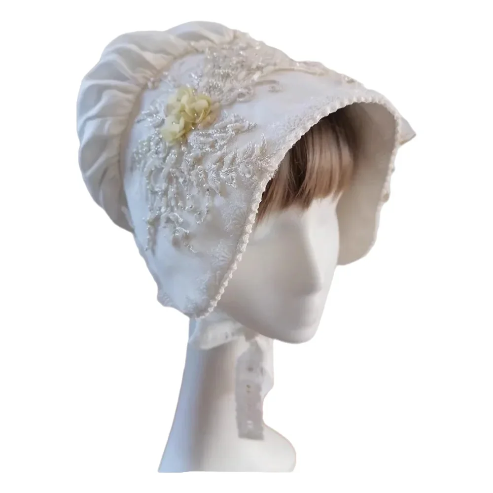 Female Victorian era luxury embroidered beret-style women's hat, retro maid character role-playing hat
Female Victorian era luxury embroidered beret-style women's hat, retro maid character role-playing hat