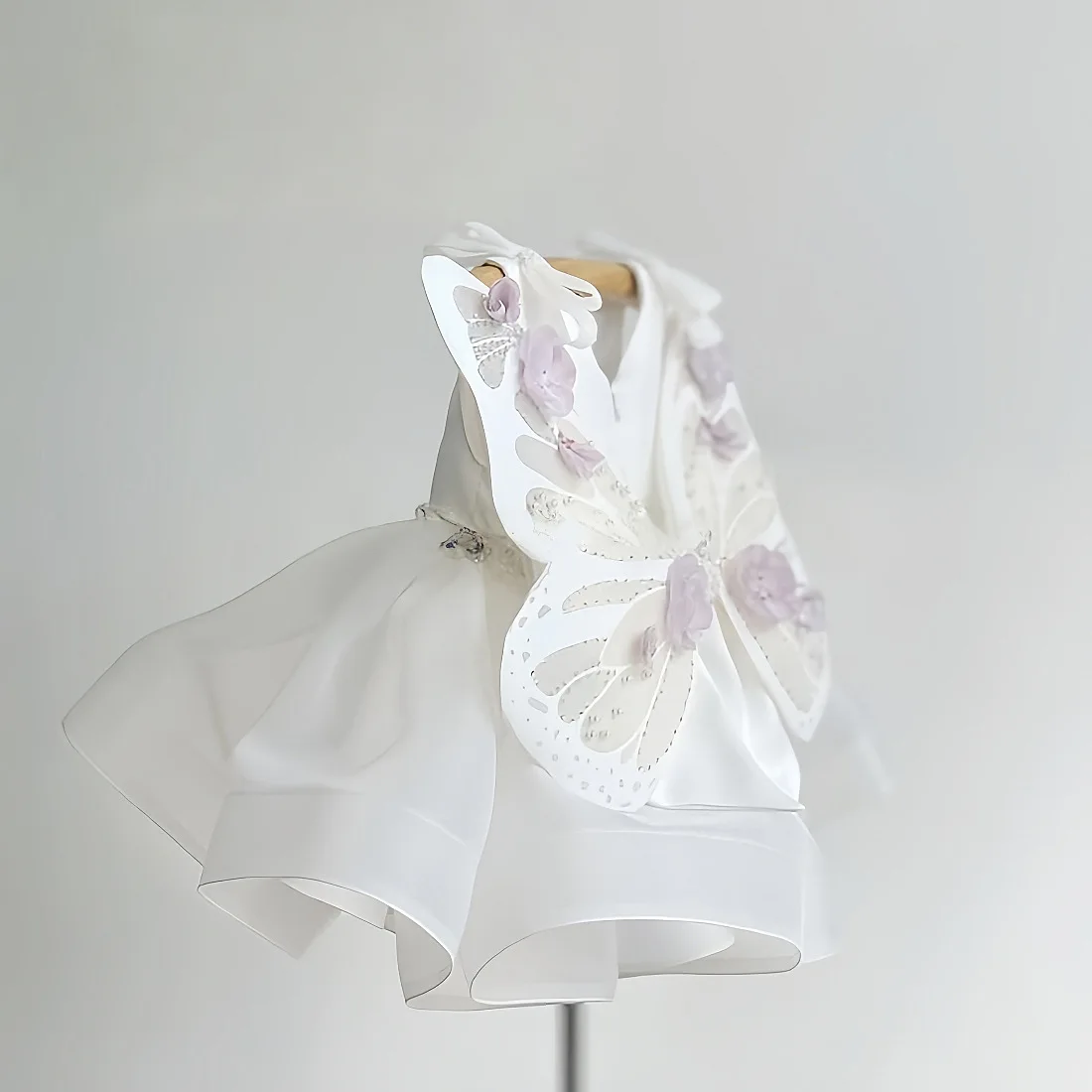 Jill Wish M062 Luxury White Butterfly Flower Girl Dress with 3D Floral Appliques Oversized Back Bow Princess Party Dress for Kid
Jill Wish M062 Luxury White Butterfly Flower Girl Dress with 3D Floral Appliques Oversized Back Bow Princess Party Dress for Kid