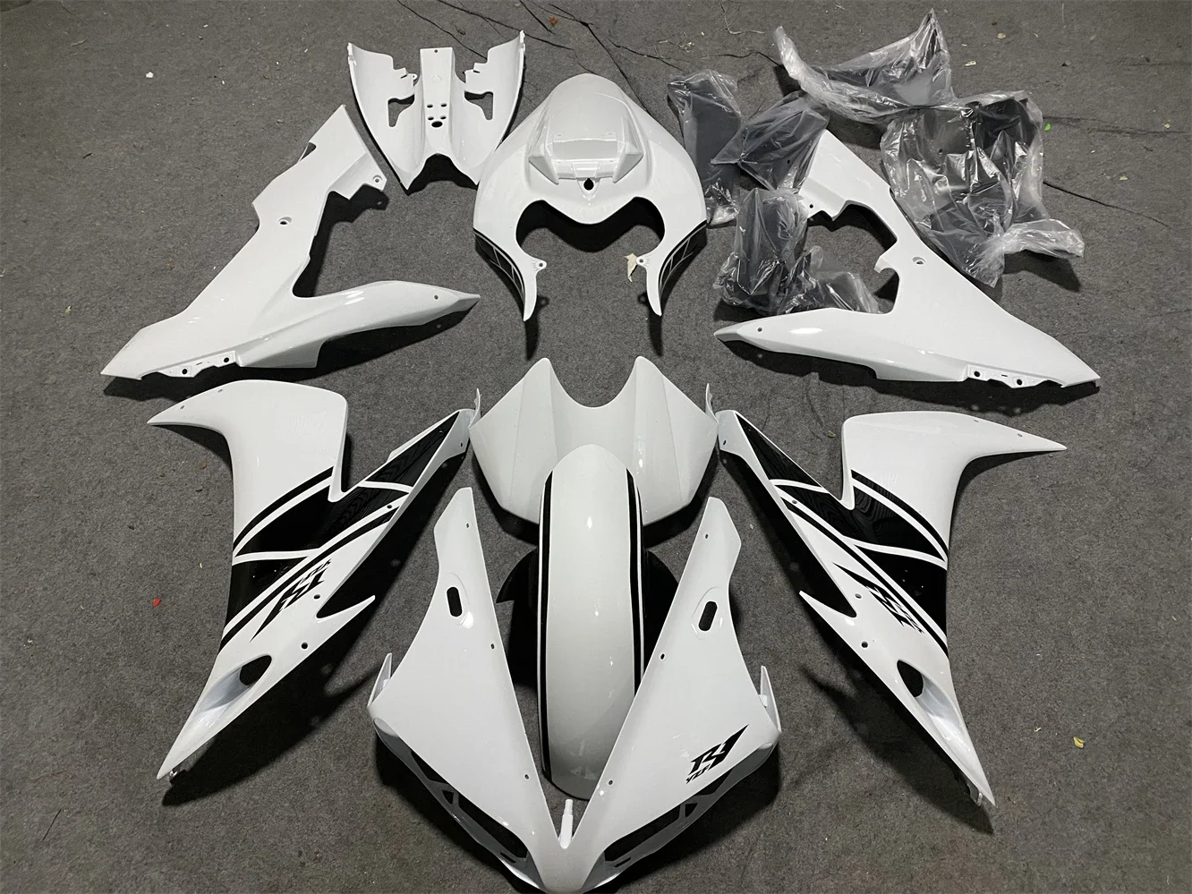 Motorcycle fairing fits YZF-R1 04-06 YZF1000 2004 2005 2006 Fairing Black White motorcycle housing
Motorcycle fairing fits YZF-R1 04-06 YZF1000 2004 2005 2006 Fairing Black White motorcycle housing