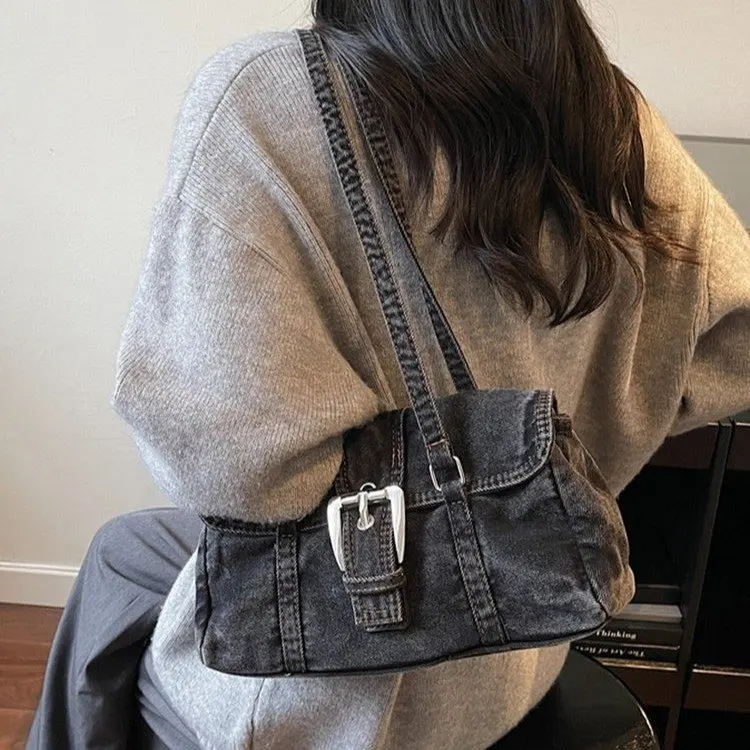 2026 New Fashion Niche Design Hong Kong Style Washed Denim Bag Premium Texture Underarm Shoulder Bag Trend Trend
2026 New Fashion Niche Design Hong Kong Style Washed Denim Bag Premium Texture Underarm Shoulder Bag Trend Trend