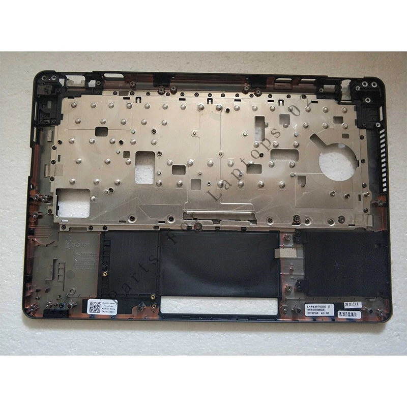P A15511 For Dell Latitude 5270 E5270 Palmrest Case Assembly C Shell
P A15511 For Dell Latitude 5270 E5270 Palmrest Case Assembly C Shell