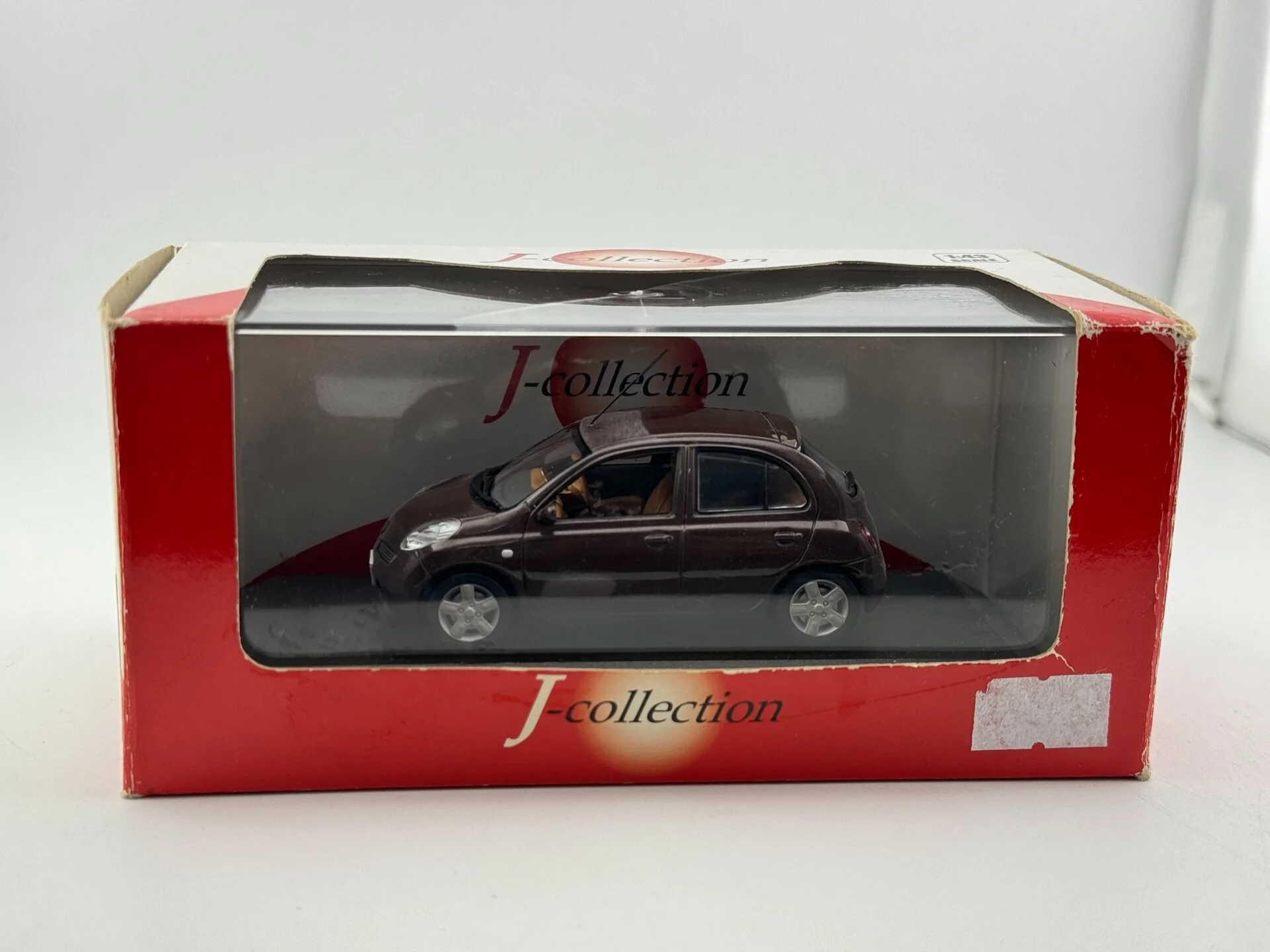 Box Damage Diecast J-collection 1/43 Scale Nissan March Alloy Car Model
Box Damage Diecast J-collection 1/43 Scale Nissan March Alloy Car Model