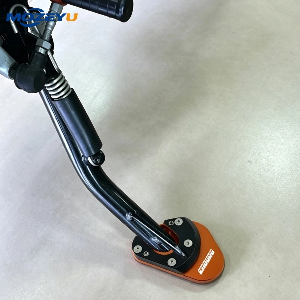 Sidestand Kickstand Foot Pad Extension For 990 Adventure 2006-2014 990 SMT 2009-2014 125 200 390 Duke 2012-2021 RC125 200 390
Sidestand Kickstand Foot Pad Extension For 990 Adventure 2006-2014 990 SMT 2009-2014 125 200 390 Duke 2012-2021 RC125 200 390