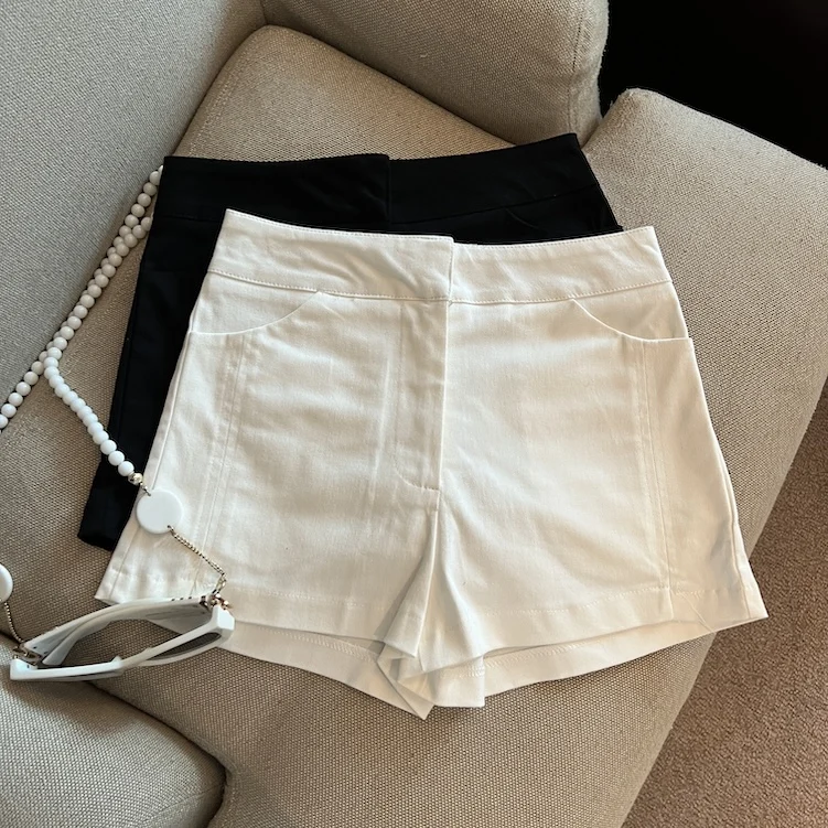 Women's Summer Casual High Waist Wide Leg Shorts Lady Streetwear Solid Color Cargo Short Pants
Women's Summer Casual High Waist Wide Leg Shorts Lady Streetwear Solid Color Cargo Short Pants
