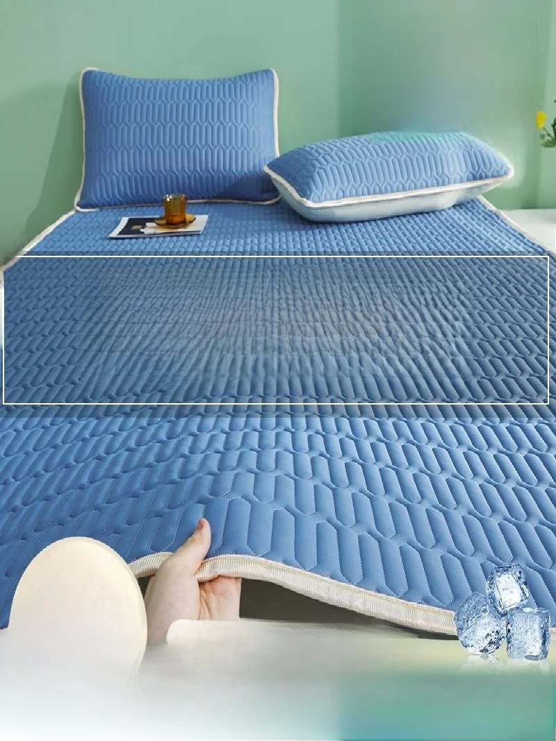 Summer Latex Cooling Silk Bedding Set Three-Piece Machine Washable Non-Slip Student Dormitory Air Conditioner Mat
Summer Latex Cooling Silk Bedding Set Three-Piece Machine Washable Non-Slip Student Dormitory Air Conditioner Mat