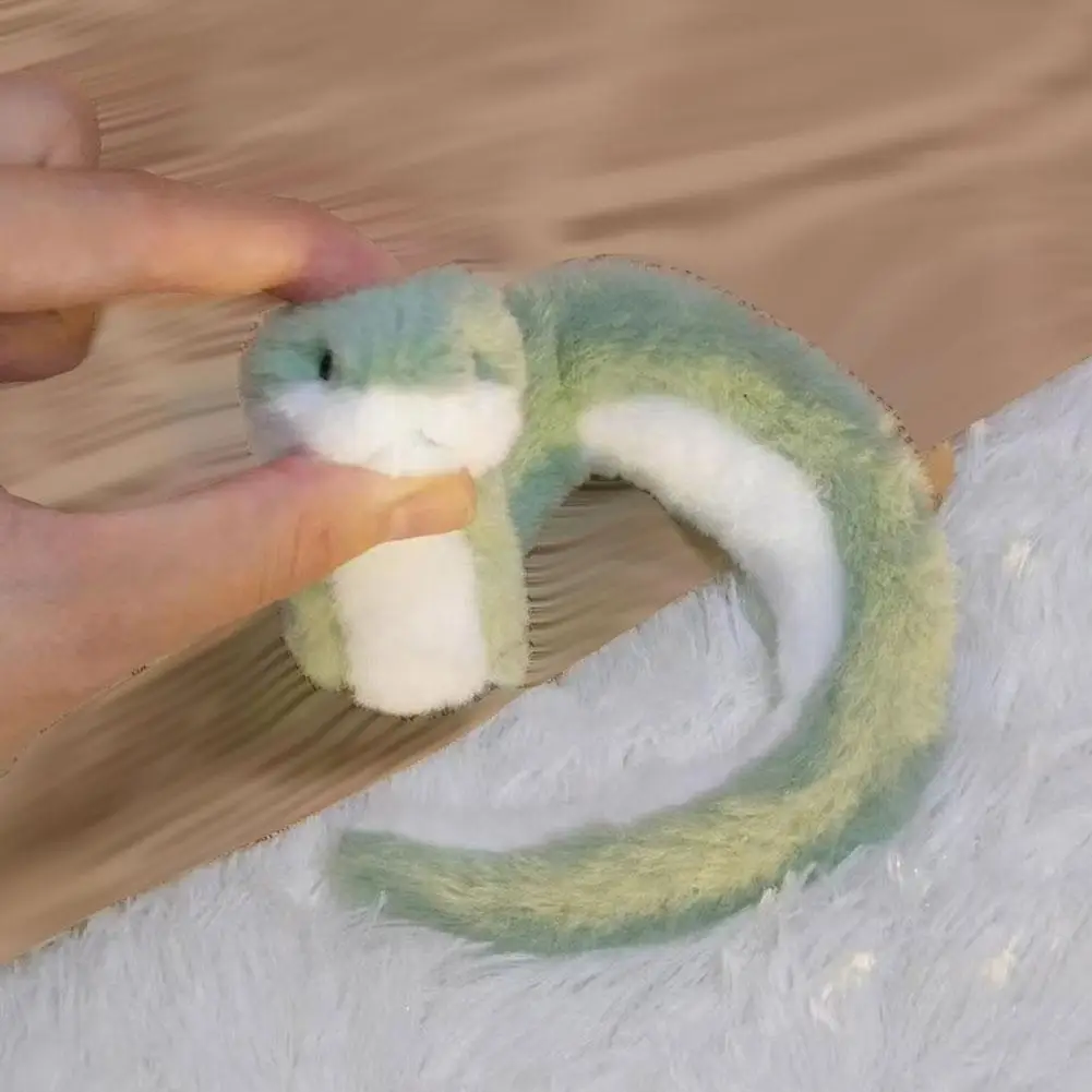 Plush Year of The Snake Plush Toy Little Snake Wrap Around Arm Snake Stuffed Plush Doll Comfort Cartoon Green Snake Animal Doll
Plush Year of The Snake Plush Toy Little Snake Wrap Around Arm Snake Stuffed Plush Doll Comfort Cartoon Green Snake Animal Doll