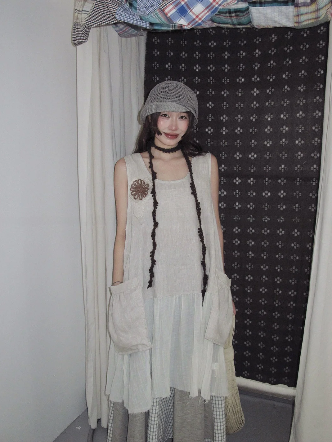 Japanese Style Linen Patchwork Vest Dress Design Sense Large Pocket Layered Wear City Walk Date Travel Casual Dress
Japanese Style Linen Patchwork Vest Dress Design Sense Large Pocket Layered Wear City Walk Date Travel Casual Dress