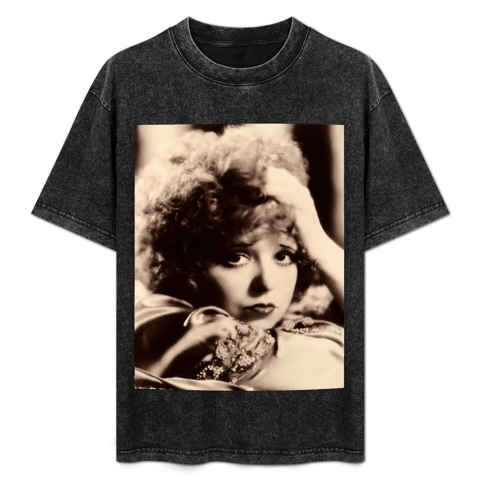 Clara Bow You are Beautiful T-Shirt Casual Trendy Short Sleeve T-Shirt
Clara Bow You are Beautiful T-Shirt Casual Trendy Short Sleeve T-Shirt