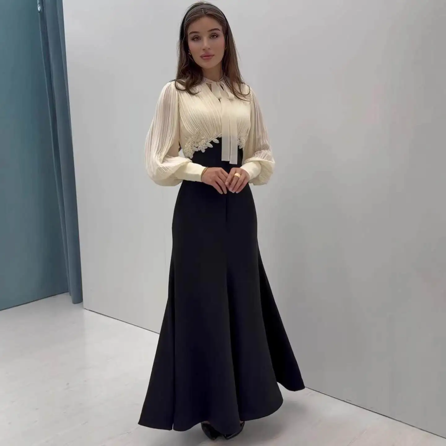 Elegant Long Dress Waist Cinched Elegant Atmosphere Splicing Autumn New Style Cross-Border Dress for Women Casual Wear
Elegant Long Dress Waist Cinched Elegant Atmosphere Splicing Autumn New Style Cross-Border Dress for Women Casual Wear