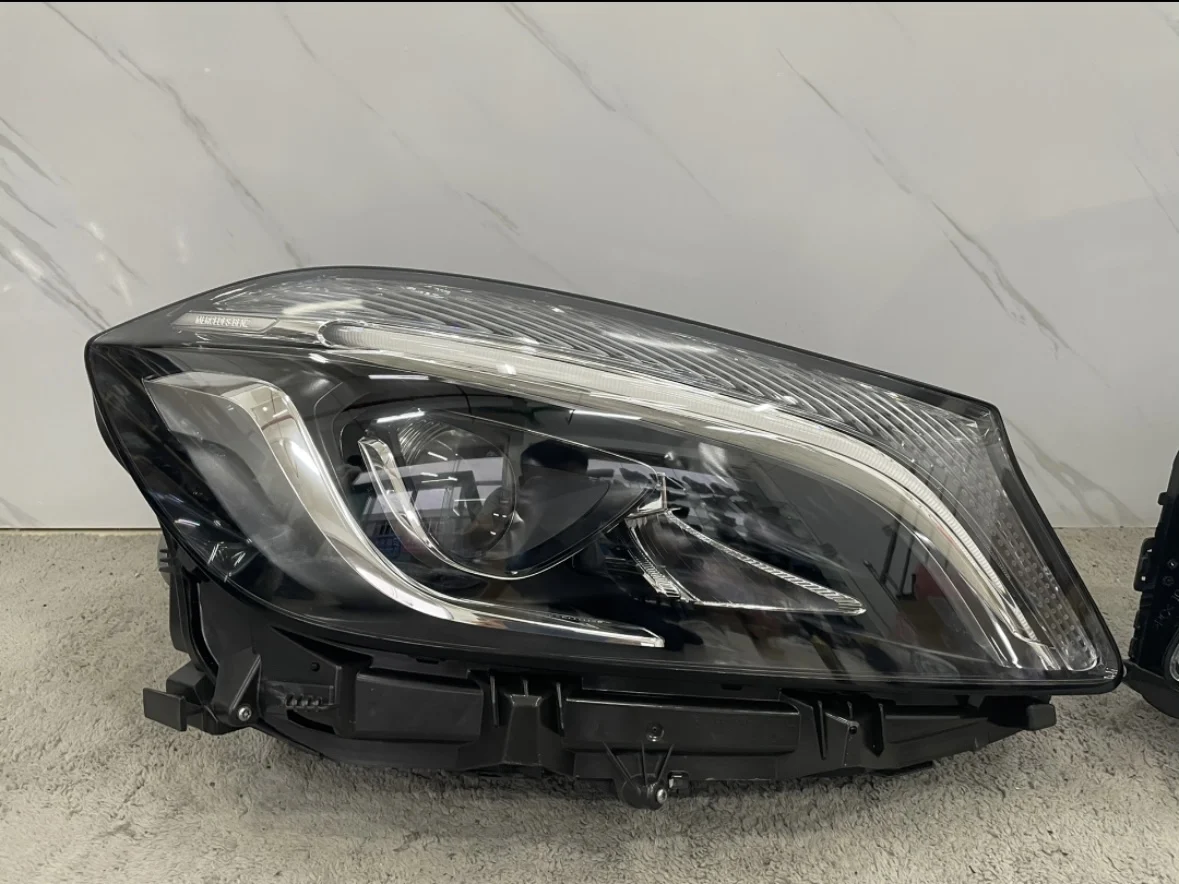 Upgrade LED Headlight fit for Mercedes-Benz A-class 2013-2018 Benz W176 Halogen or Xenon Headlamp to LED Lights Plug And Play
Upgrade LED Headlight fit for Mercedes-Benz A-class 2013-2018 Benz W176 Halogen or Xenon Headlamp to LED Lights Plug And Play