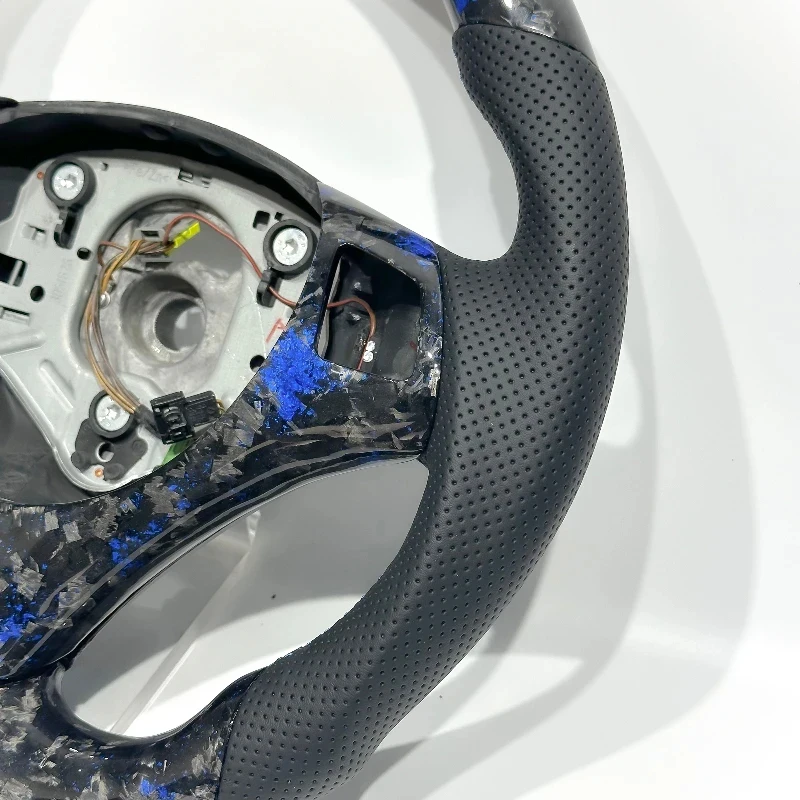 Suitable Blue Real Carbon Fiber Forged Steering Wheel E92 E90 E84 320i 325i 330i 335i 118i 120i 116i Quality Sport C
Suitable Blue Real Carbon Fiber Forged Steering Wheel E92 E90 E84 320i 325i 330i 335i 118i 120i 116i Quality Sport C