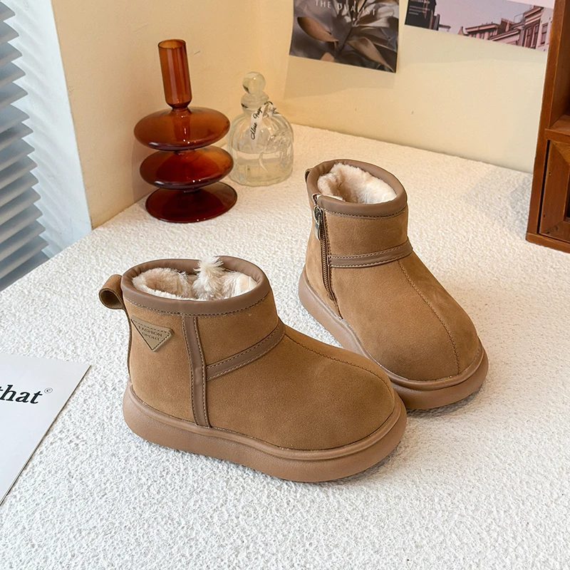 2025 children's snow boots boys' winter minimalist sports shoes boys' PU leather warm thick soled boots small shoes for children
2025 children's snow boots boys' winter minimalist sports shoes boys' PU leather warm thick soled boots small shoes for children