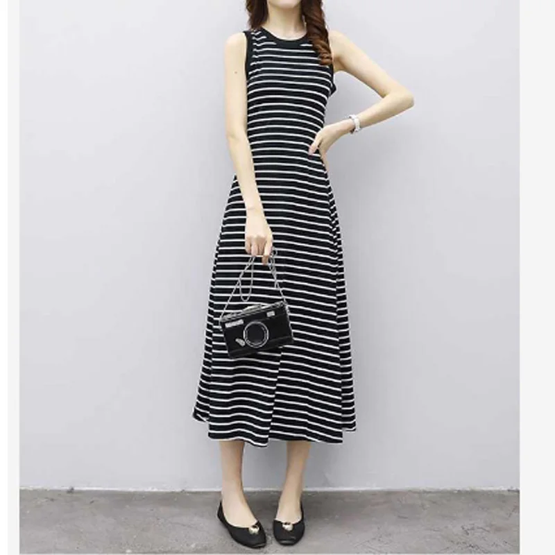Summer New Striped Loose Trend A-line Long Skirt O-neck Sleeveless All-match Black Casual Dresses Vintage Fashion Women Clothing
Summer New Striped Loose Trend A-line Long Skirt O-neck Sleeveless All-match Black Casual Dresses Vintage Fashion Women Clothing