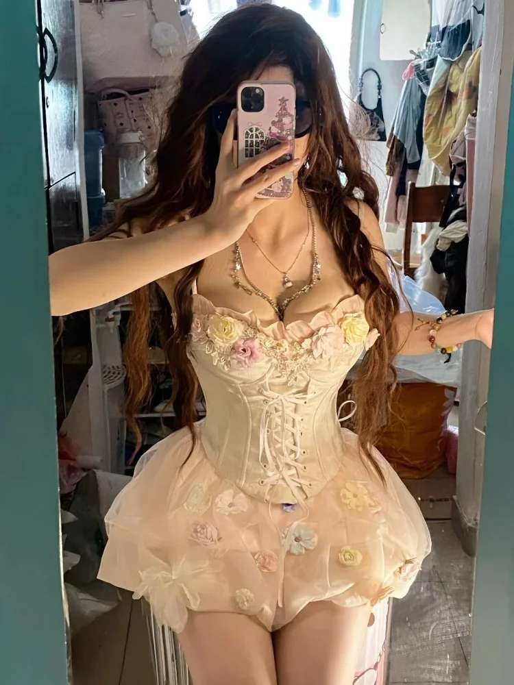 Sweet Fairy T Floral Print Bustier Top And ort Skirt Set High Waist Puffy Bloom Design Summer Faion Women's Outfit
Sweet Fairy T Floral Print Bustier Top And ort Skirt Set High Waist Puffy Bloom Design Summer Faion Women's Outfit