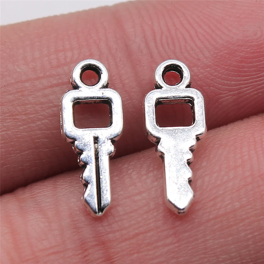 Wholesale 400pcs/bag 6x16mm Jewelry Making DIY Handmade Craft Charms Wholesale Antique Silver Color Key Pendant
Wholesale 400pcs/bag 6x16mm Jewelry Making DIY Handmade Craft Charms Wholesale Antique Silver Color Key Pendant