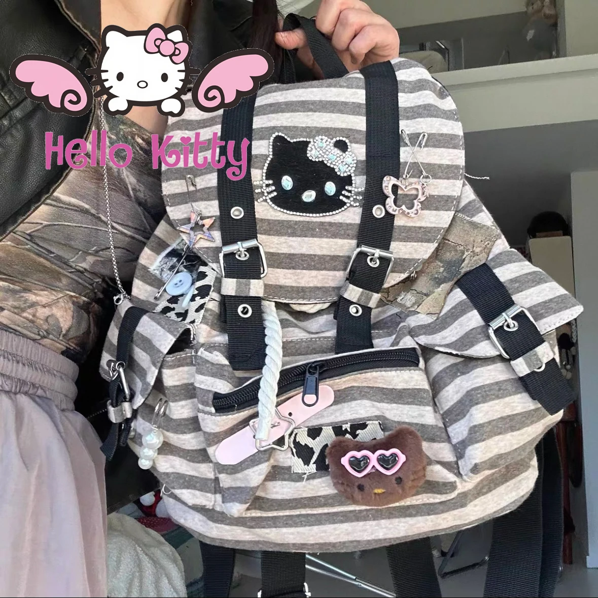 NEW Hello kitty Retro Striped backpack MINISO y2k Sanrio Leisure drawstring tote bag cute cartoon Women's Bags Gift Korean
NEW Hello kitty Retro Striped backpack MINISO y2k Sanrio Leisure drawstring tote bag cute cartoon Women's Bags Gift Korean