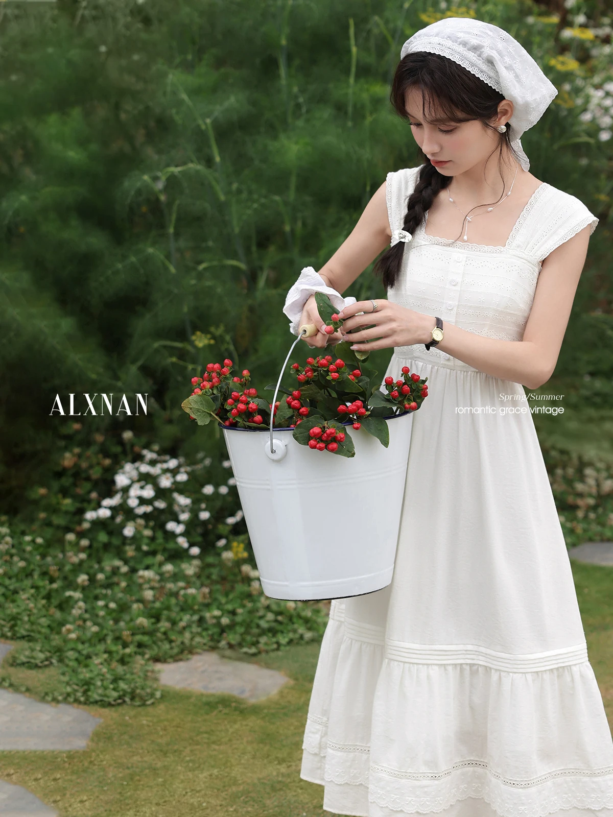 ALXNAN Women's Dress 2025 Summer Off-white Elegant Long A-line Dress Square Neck French Holiday Party Sleeveless Clothing L55116
ALXNAN Women's Dress 2025 Summer Off-white Elegant Long A-line Dress Square Neck French Holiday Party Sleeveless Clothing L55116