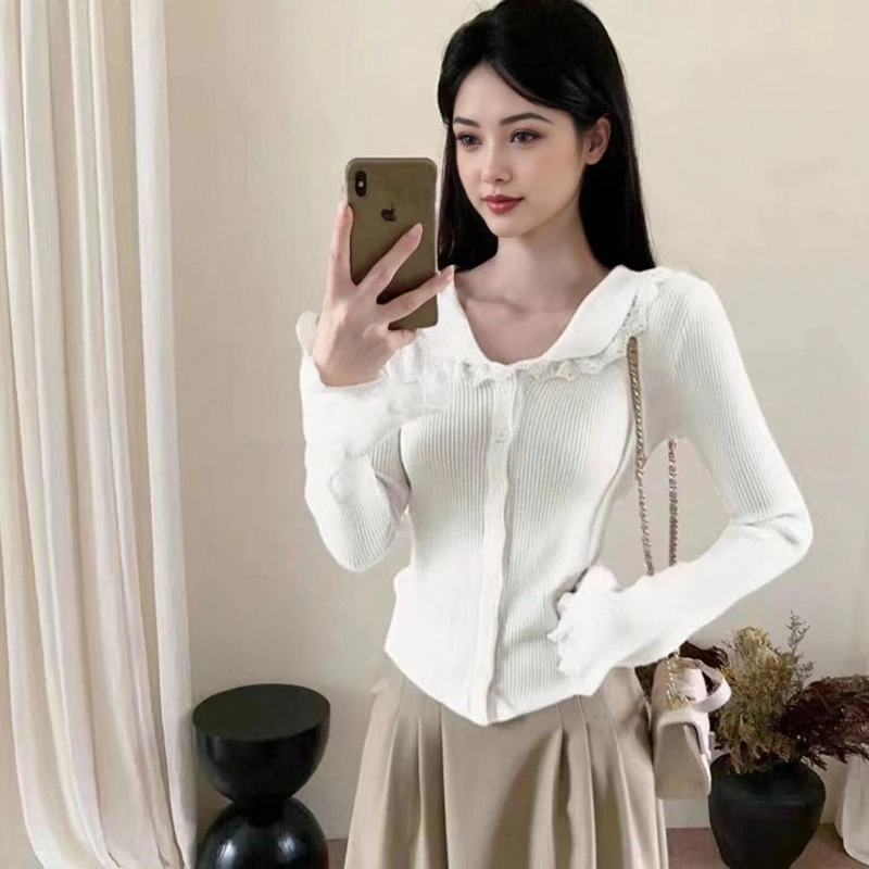Fall Women Long Sleeve Cardigan Knitted Sweater Autumn V-neck Sweet Lace Sweater Elegant Casual Solid Knitwear Blouse
Fall Women Long Sleeve Cardigan Knitted Sweater Autumn V-neck Sweet Lace Sweater Elegant Casual Solid Knitwear Blouse
