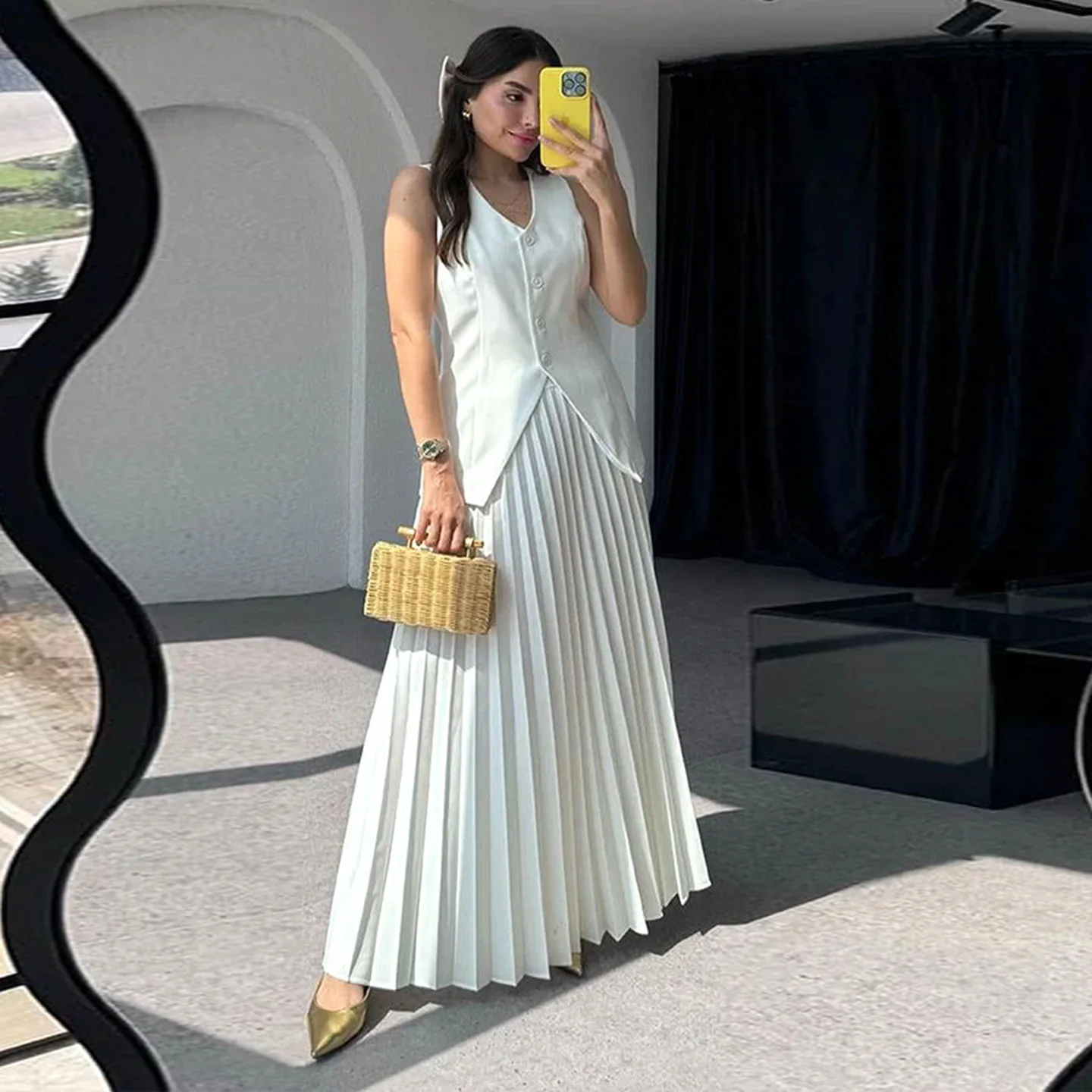 Color Tank Top Pleated f-length Skirt Set Women's Casual Sportswear Ensemble Pure Color Vest Folded Skirt Set
Color Tank Top Pleated f-length Skirt Set Women's Casual Sportswear Ensemble Pure Color Vest Folded Skirt Set