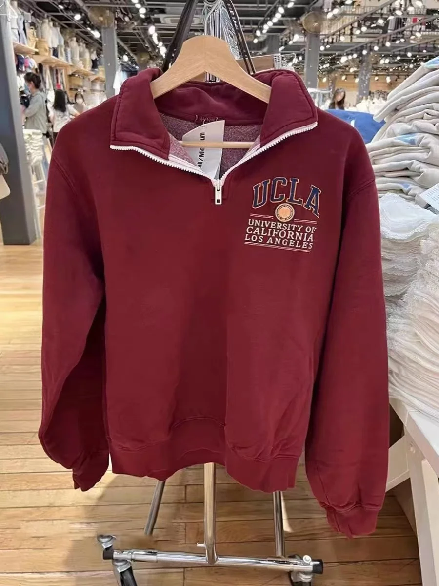 Ретро-американская толстовка на молнии с высоким воротником и вышивкой букв, свободного кроя, BM, для женщин, осень-зима
Ретро-американская толстовка на молнии с высоким воротником и вышивкой букв, свободного кроя, BM, для женщин, осень-зима