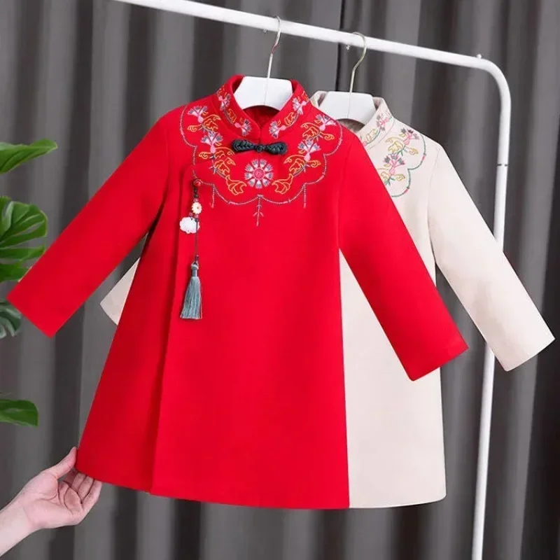 2025 New Year Chinese Style Qipao Floral Dress Tang-Suit Children Clothes Kids Thick Hanfu Embroidery Cheongsam for Girls
2025 New Year Chinese Style Qipao Floral Dress Tang-Suit Children Clothes Kids Thick Hanfu Embroidery Cheongsam for Girls