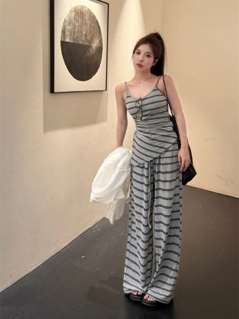 Trendy Hot Girl Summer Outfit Striped Wide Leg Pants High Waist Camisole Top Korean Style Slimming Two Piece Set
Trendy Hot Girl Summer Outfit Striped Wide Leg Pants High Waist Camisole Top Korean Style Slimming Two Piece Set